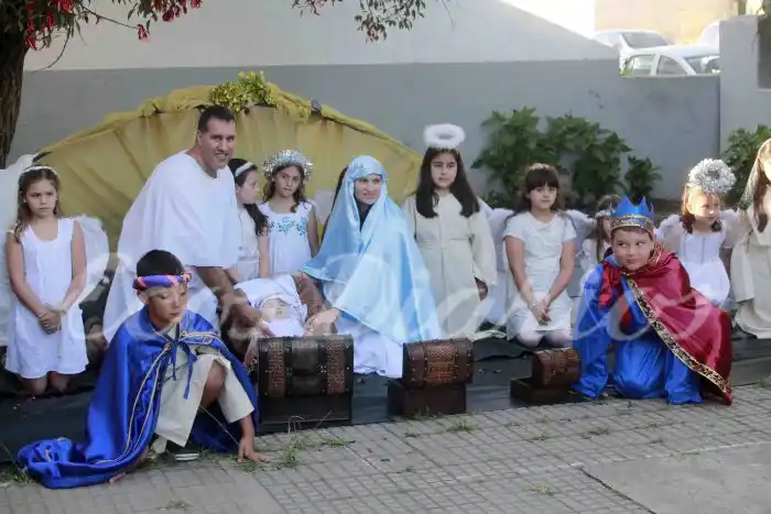 Un pesebre viviente en la Escuela Nº 6