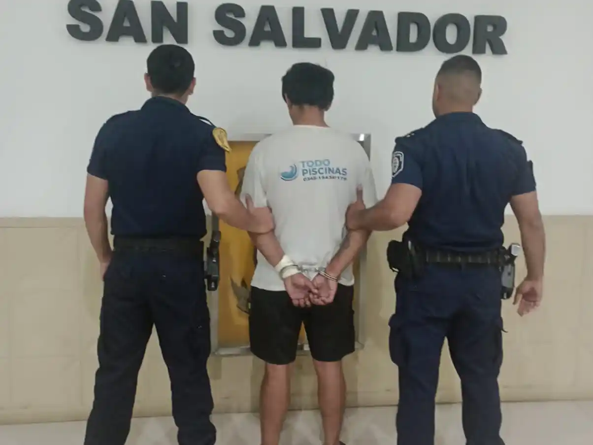 San Salvador: un hombre fue detenido tras agredir a sus familiares con un utensilio de cocina
