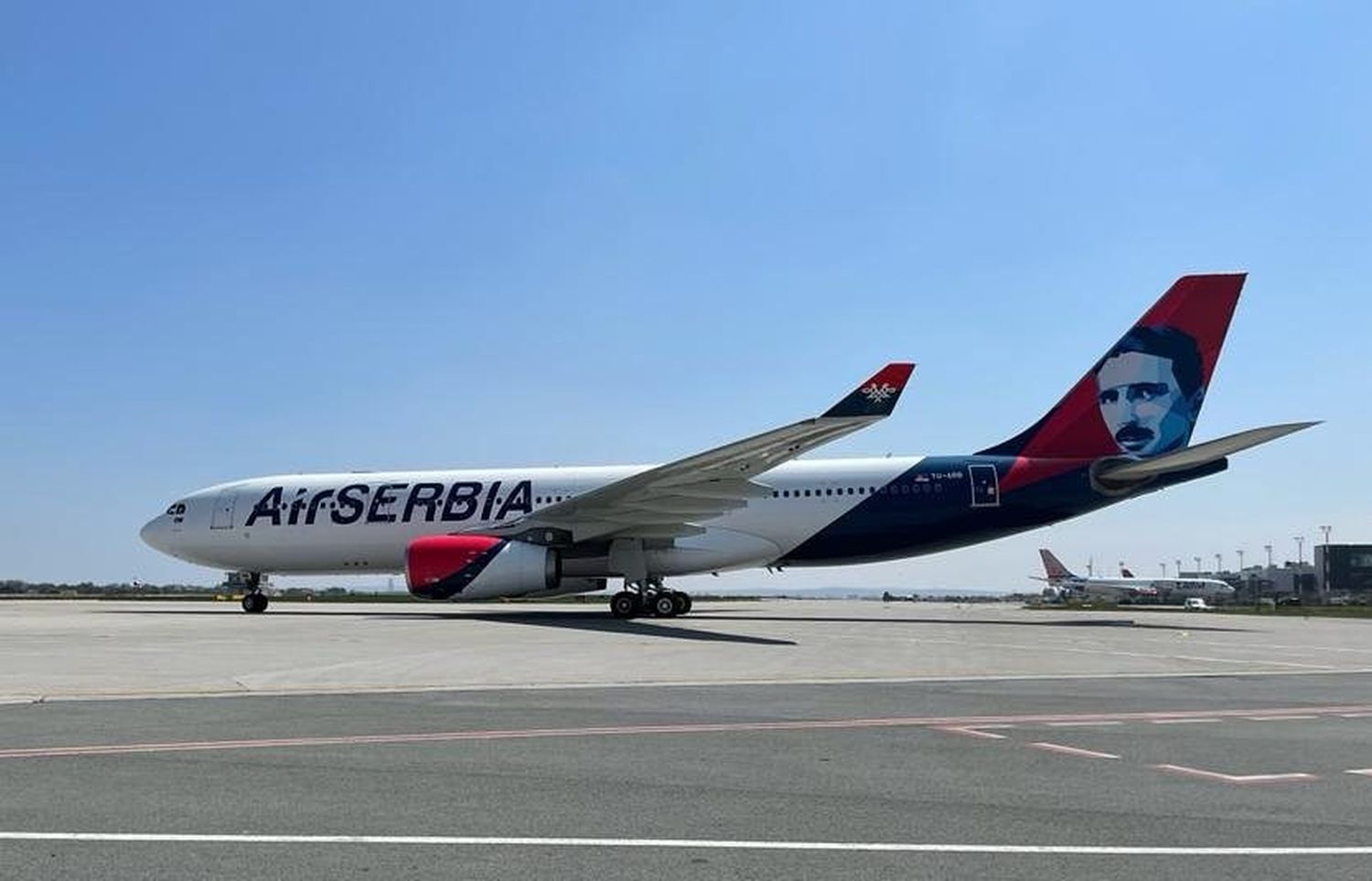 «Nikola Tesla», el nuevo A330 de Air Serbia