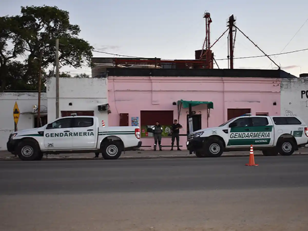 Gendarmería allanó una casa en Devoto vinculada a una investigación en barrio Acapulco