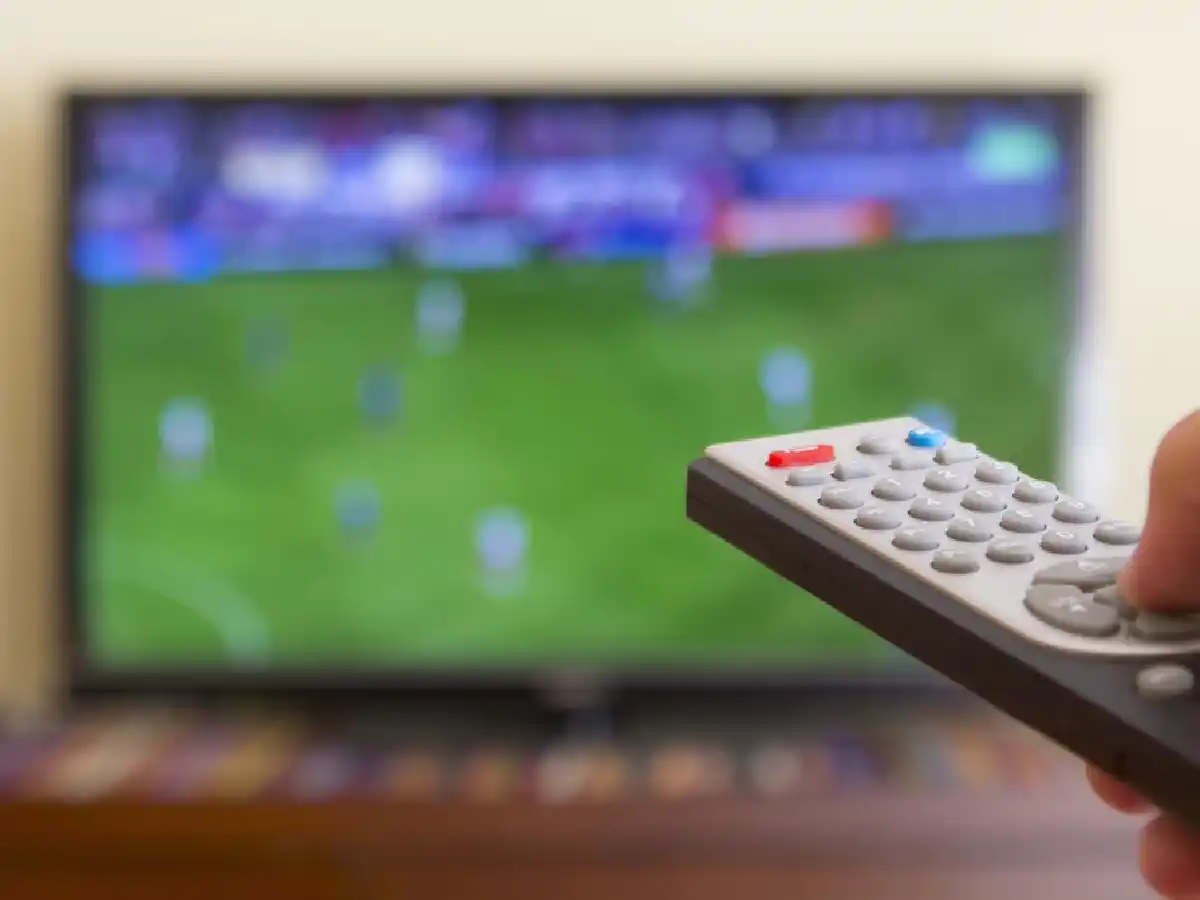 En Devoto todos podrán ver el fútbol con un mínimo aporte