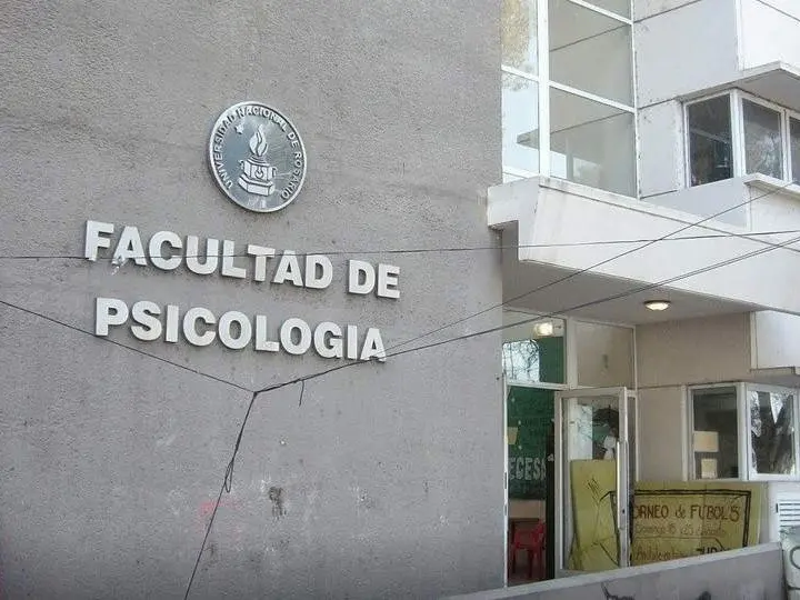 Facultad de Psicología UNR.