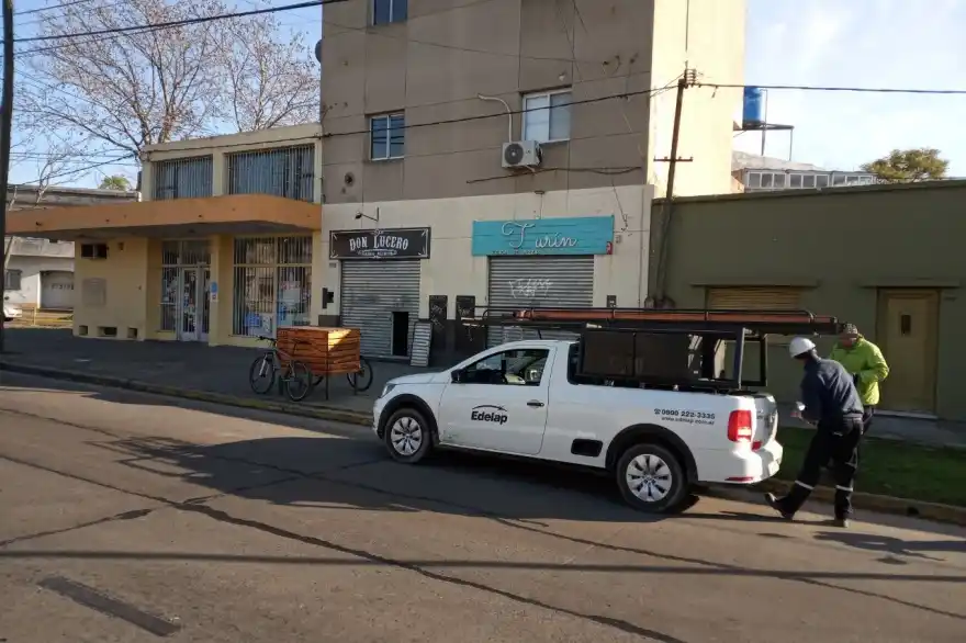 La Plata: Desarticularon conexiones clandestinas de electricidad y la empresa denunciará a los usuarios