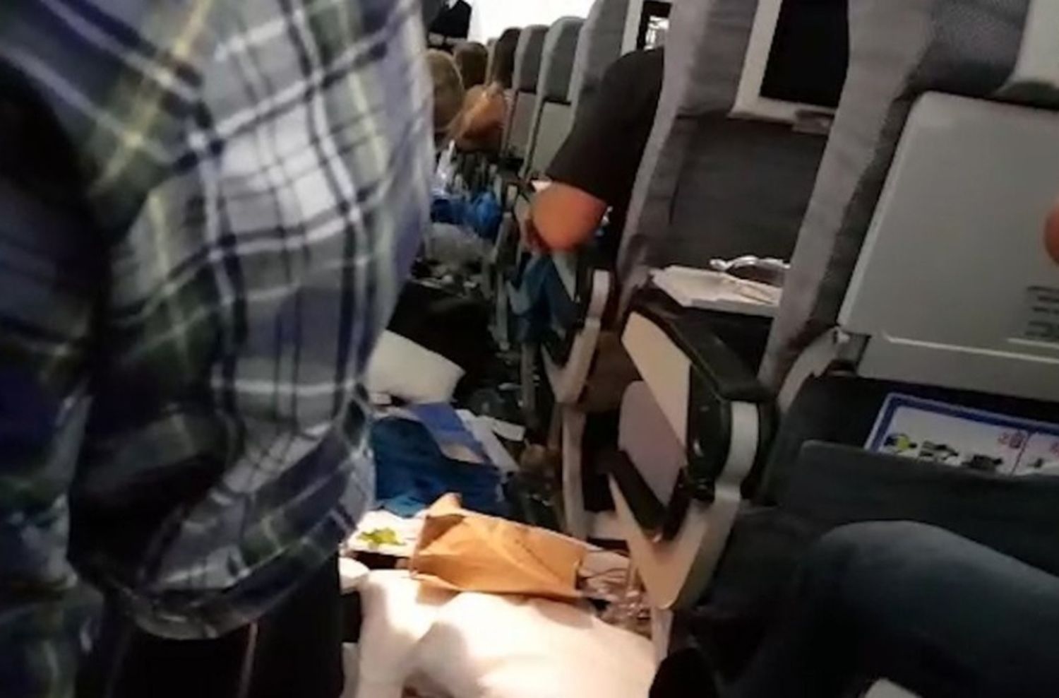 Quince pasajeros heridos por una turbulencia severa en un avión