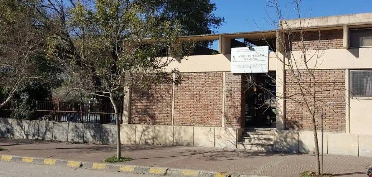 Preinscripciones para propuestas educativas gratuitas del Instituto Superior Diamante