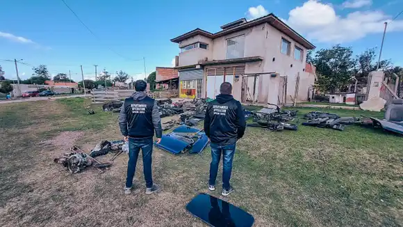 Clausuran un taller mecánico: un detenido y 5000 autopartes secuestradas