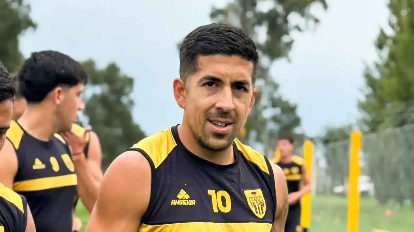 Sosa analizó la goleada de Santamarina y destacó el rol de los juveniles
