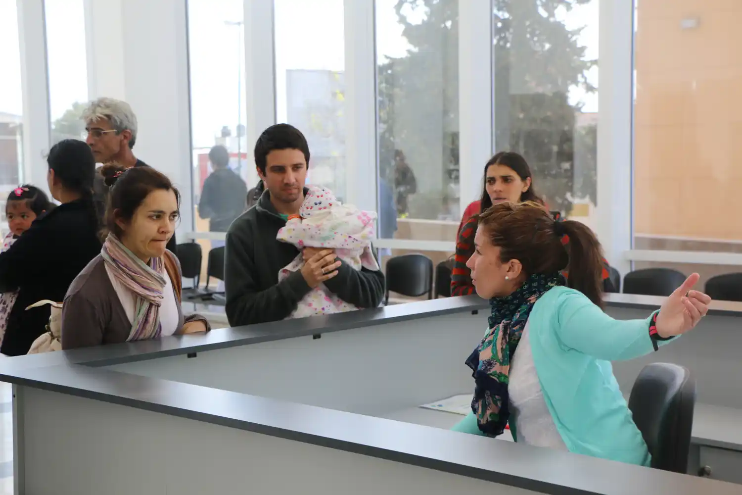 De Ángeli y Rodríguez Signes enfrentados por la obra del Bicentenario