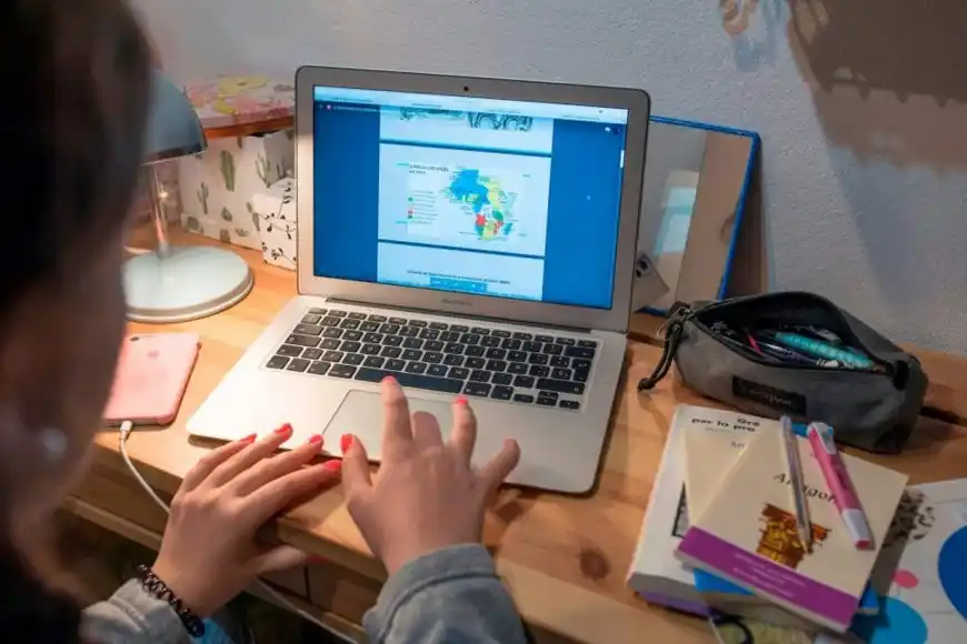 Aprobaron un proyecto para que los mayores de edad puedan finalizar la secundaria de manera virtual