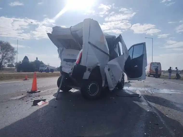 Hay dos heridos, cuya vida no corren riesgo.