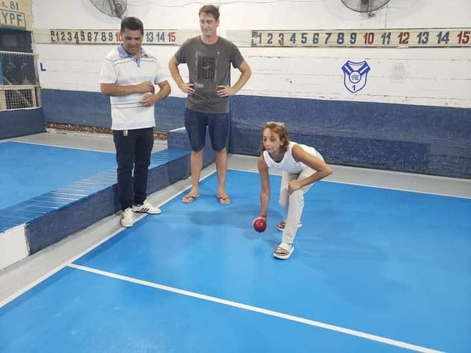 Viale FBC inauguró la renovación de las canchas de bochas