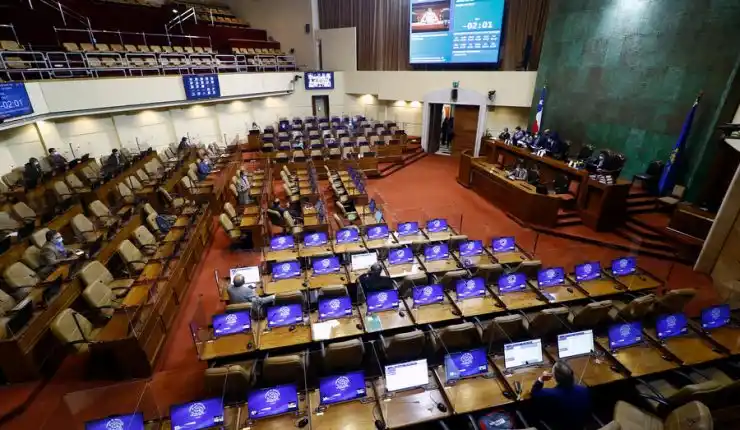 Diputados de Chile dio media sanción al proyecto de postergación de las elecciones