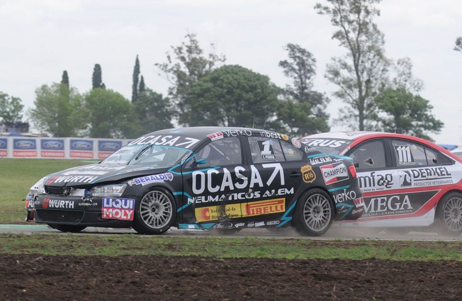 Leonel Pernía sale a pista en Rosario