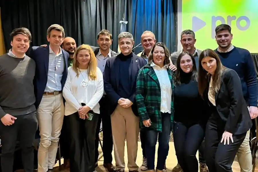 El equipo del concejal Mondino estuvo presente en la Asamblea del PRO nacional