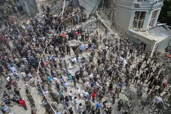 Ataque fatal en hospital infantil: para la ONU fue impactado por un misil ruso