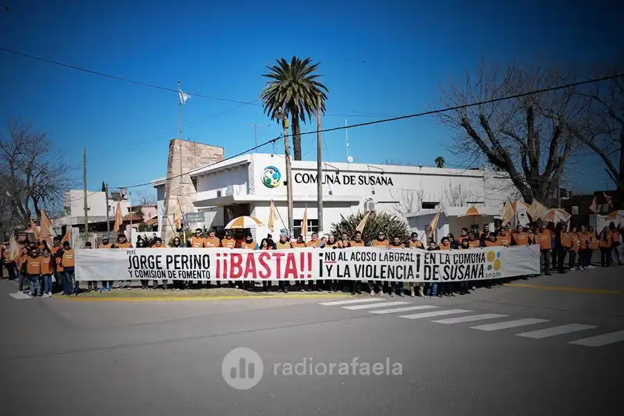 Movilización del SEOM frente a la comuna de Susana: "Lamentablemente se tuvo que llegar a esta determinación"