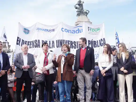 Victoria para la educación pública