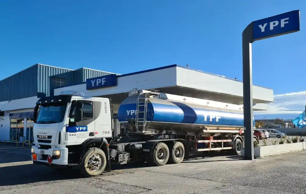 YPF aclaró que no se registran problemas de abastecimiento en estaciones de servicio