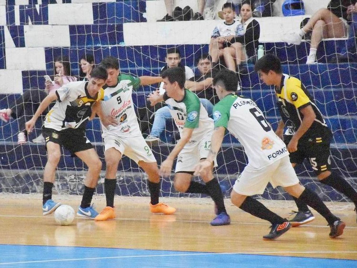 Se reanudan los cuartos
de final del Torneo Apertura
