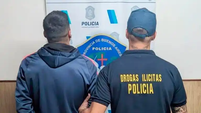 En marzo pasado. Fue arrestado el acusado de tener drogas en un inmueble