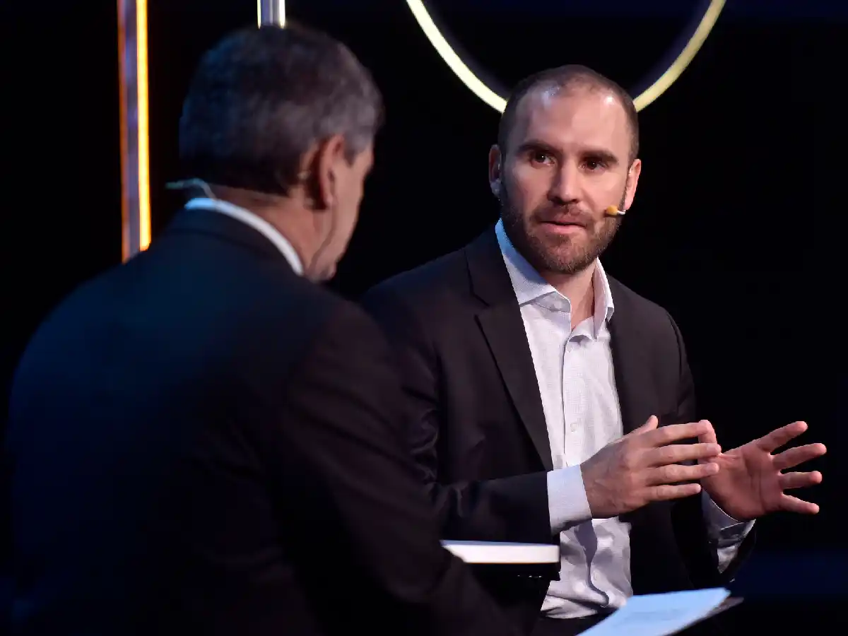 Guzmán en el Coloquio de IDEA ratificó que “no habrá devaluación”