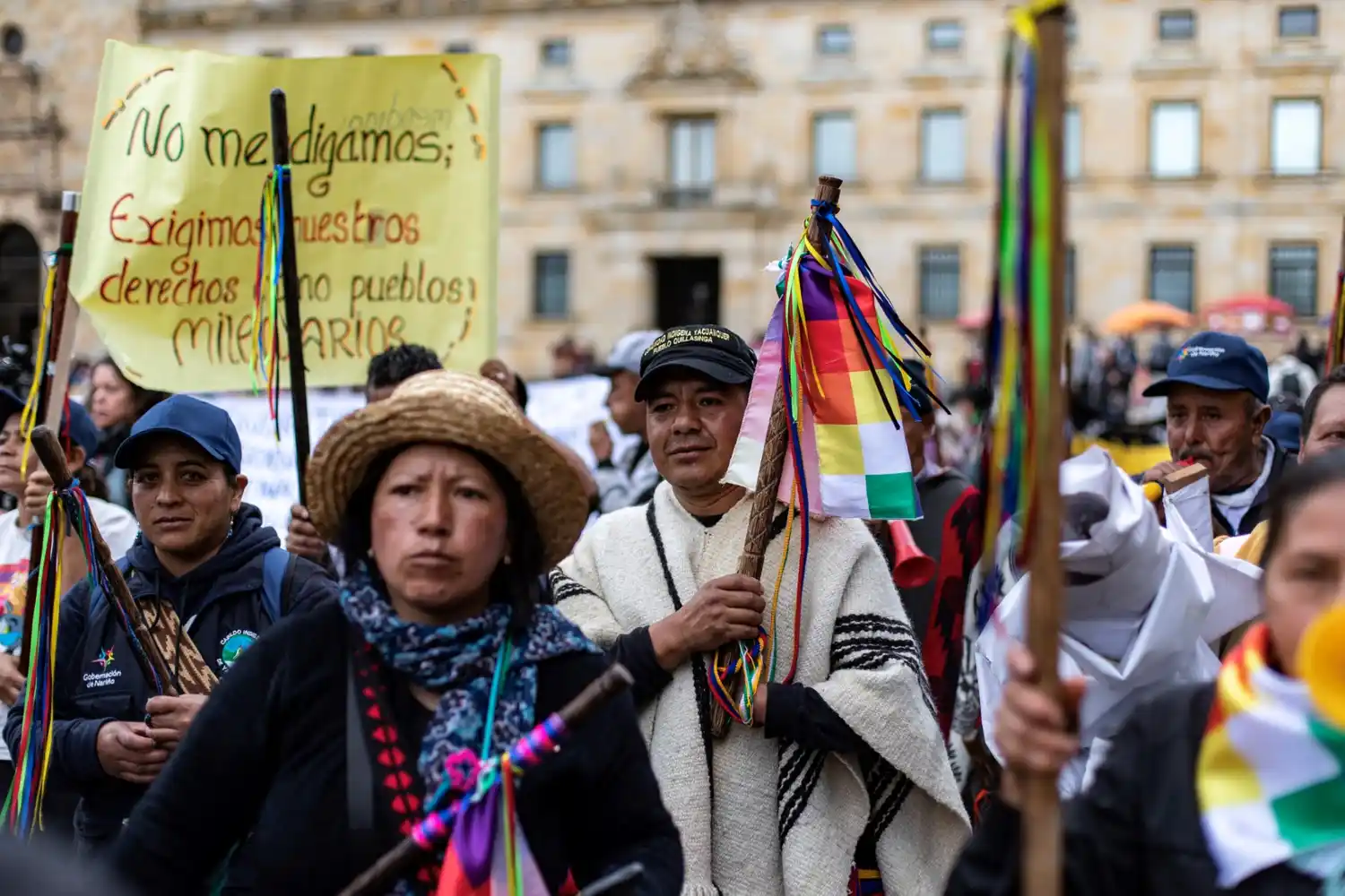 PROTESTAS, TRANCAS Y CHOQUE entre policía e indígenas en Bogotá (+Video)