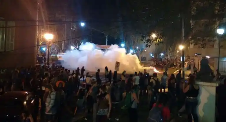 Dura represión en el Encuentro Nacional de Mujeres de Rosario