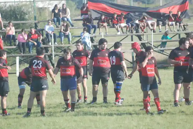 La UER dio por perdido el partido a Central y Colón 