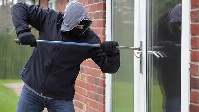 La policía brindó recomendaciones para aquellos que dejan su vivienda sola 