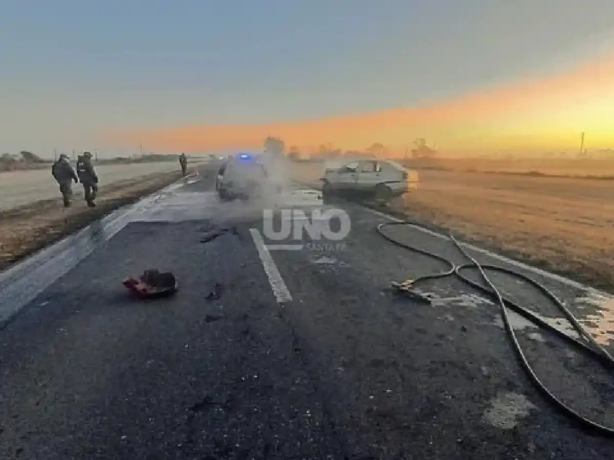 Un violento choque entre dos autos en ruta nacional 34 dejó cinco muertos
