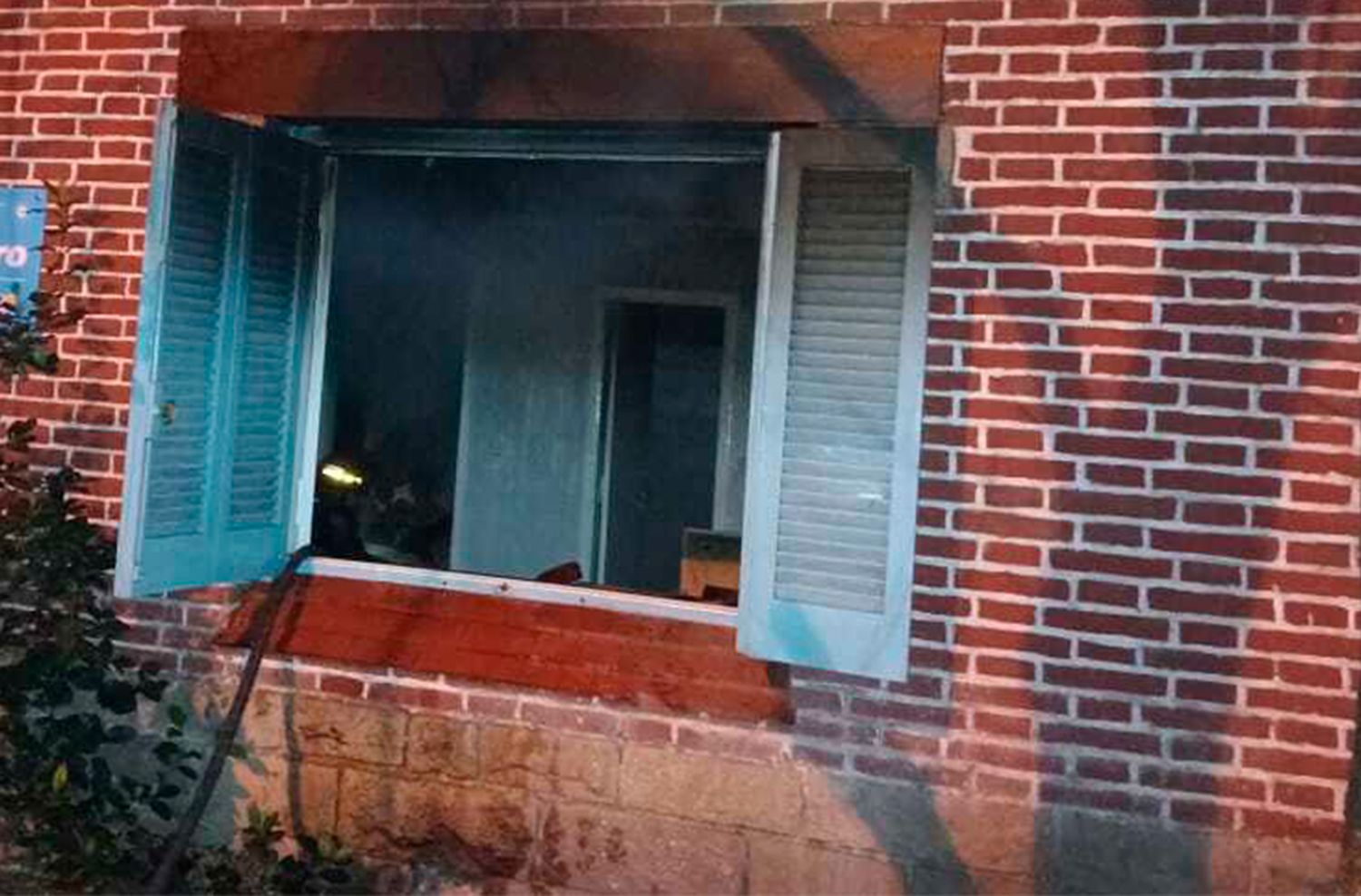 Se incendió un Centro Cultural en el barrio Plaza Mitre