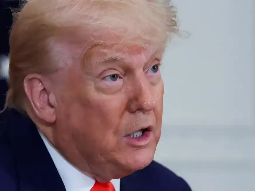 Trump amenaza con aranceles del 50% a la Unión Europea desde junio. Crédito: Reuters.