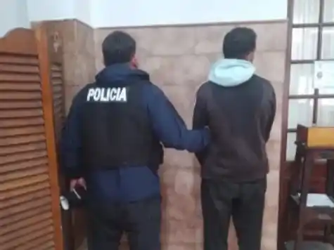 El detenido está identificado como Marcos Nahuel Quiñones.