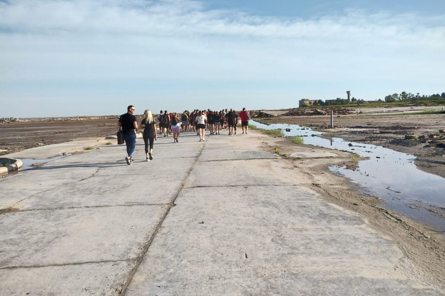 Secretos que emergen: La Laguna Mar Chiquita, un museo a cielo abierto