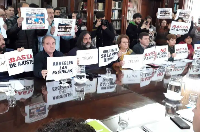 Malestar de gremios docentes al conocerse el borrador de un decreto