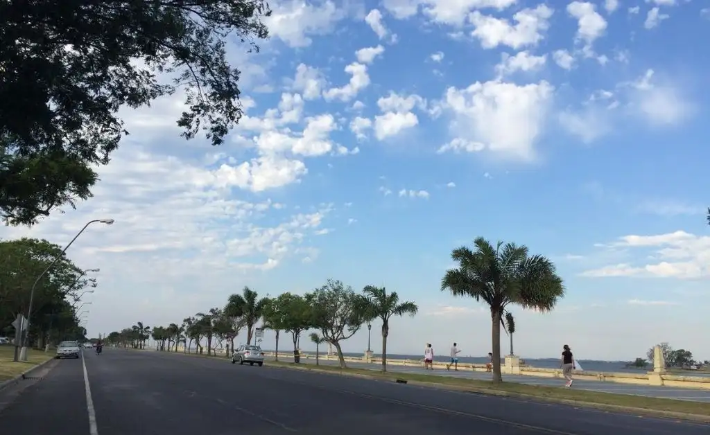 Martes con algunas nubes en la ciudad de Santa Fe