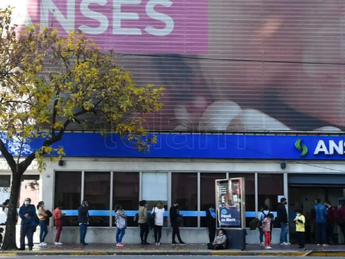 Comienza el pago del Refuerzo de Ingresos a 7,5 millones de personas