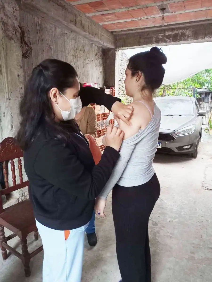 Reiteraron el llamado a la población a 
recibir las vacunas covid-19 y antigripal