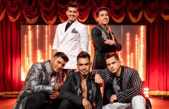 Adolescentes inicia una nueva etapa internacional