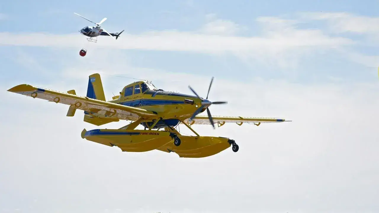Pullaro presentó la nueva flota aérea de Santa Fe para combatir incendios