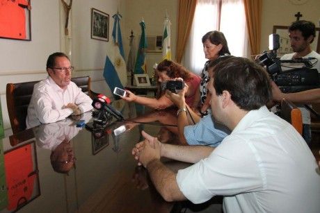 Carlos Casares: Torchio envió cartas a Eden y Absa