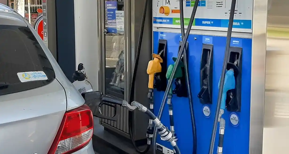 El país no produce todo el gasoil que necesita.