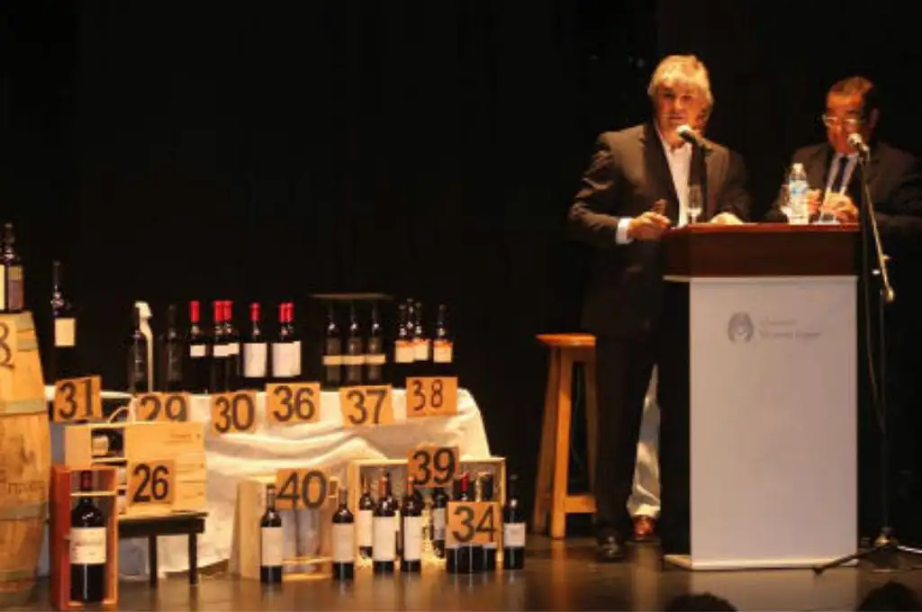 Compró un vino, lo guardó por 40 años y ahora vale 100.000 dólares