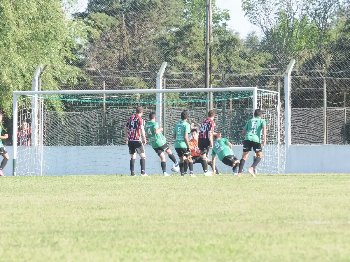 Almafuerte pegó primero