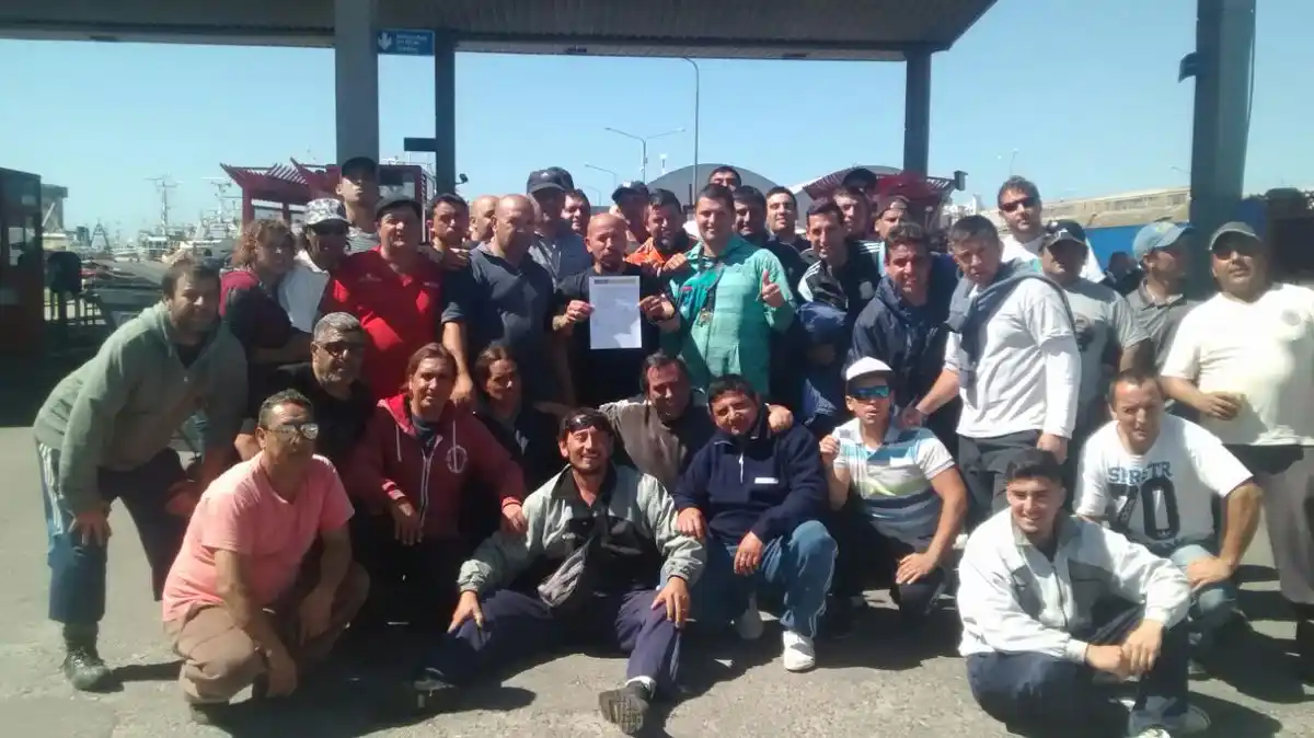 Estibadores levantaron el corte en el ingreso a las Terminales 2 y 3