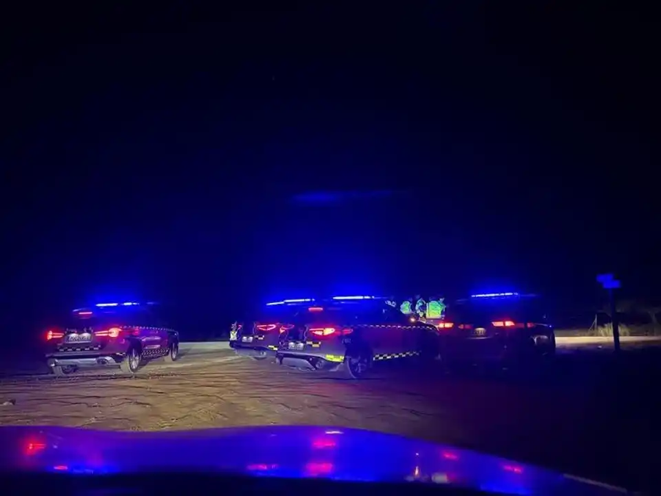 La Policía bloquea el acceso al lugar del accidente. Foto: Agencia NA (Xinhua/Cheng Min)
