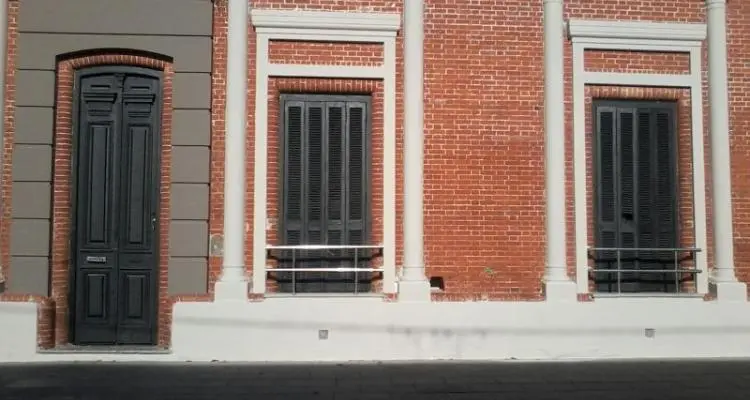 La apertura de un bar devolvió  la polémica a la nocturnidad