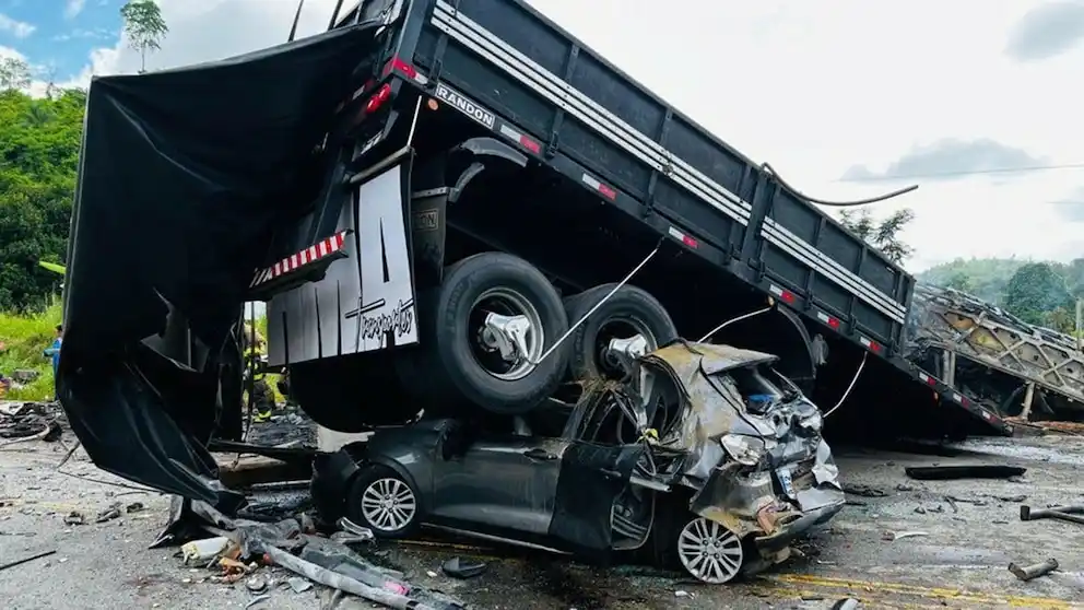 Accidente en Brasil con un saldo de al menos 38 muertos