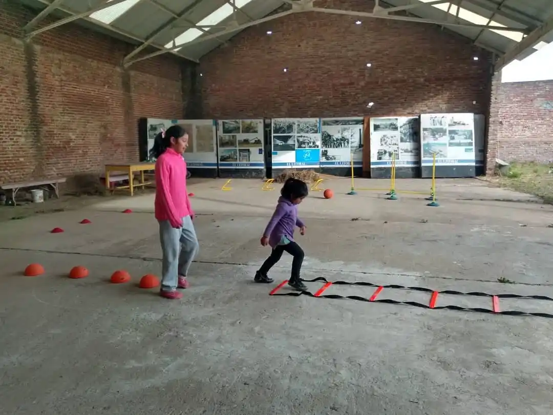 Solicitan útiles y elementos para la ONG “Fundaniños” de barrio Chalet