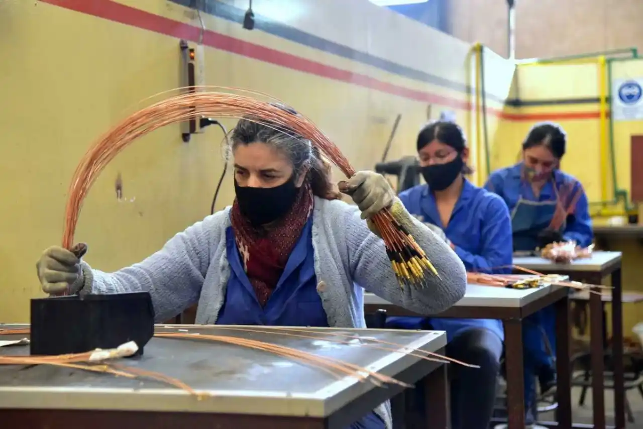 La producción de la industria pyme creció 13% en marzo